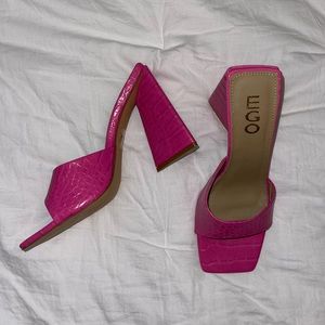 FAUX THE ATTICO PINK HEELS